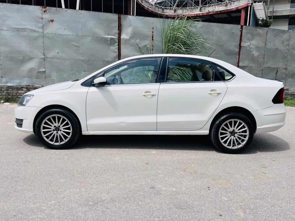 Skoda Rapid Active 1.0 TSI MT photo 5