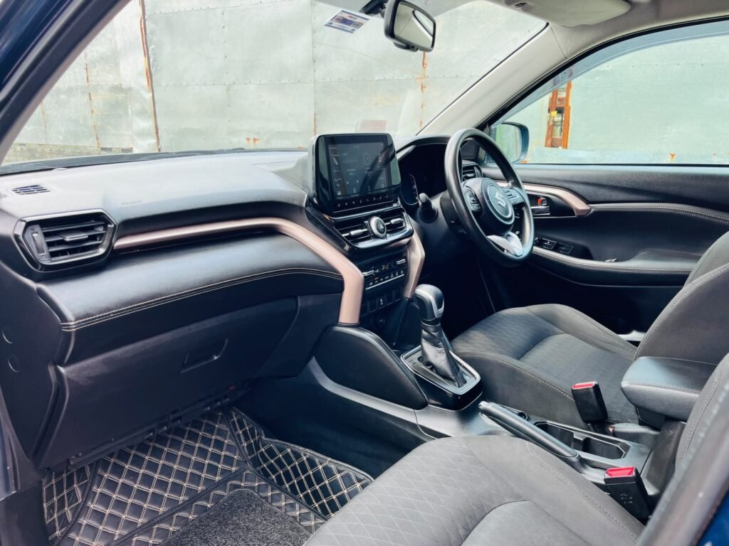 Maruti Suzuki  Grand Vitara Zeta Strong Hybrid photo 3