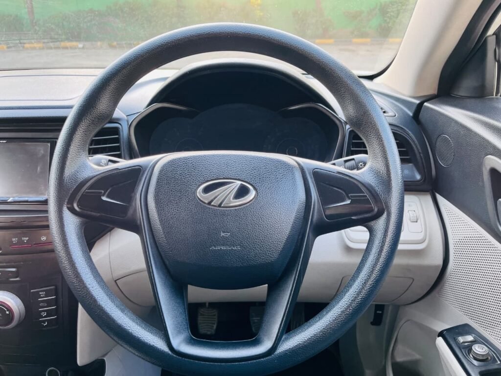 MAHINDRA XUV300 W4 PETROL 2022 – Turbo 1.2L photo 7