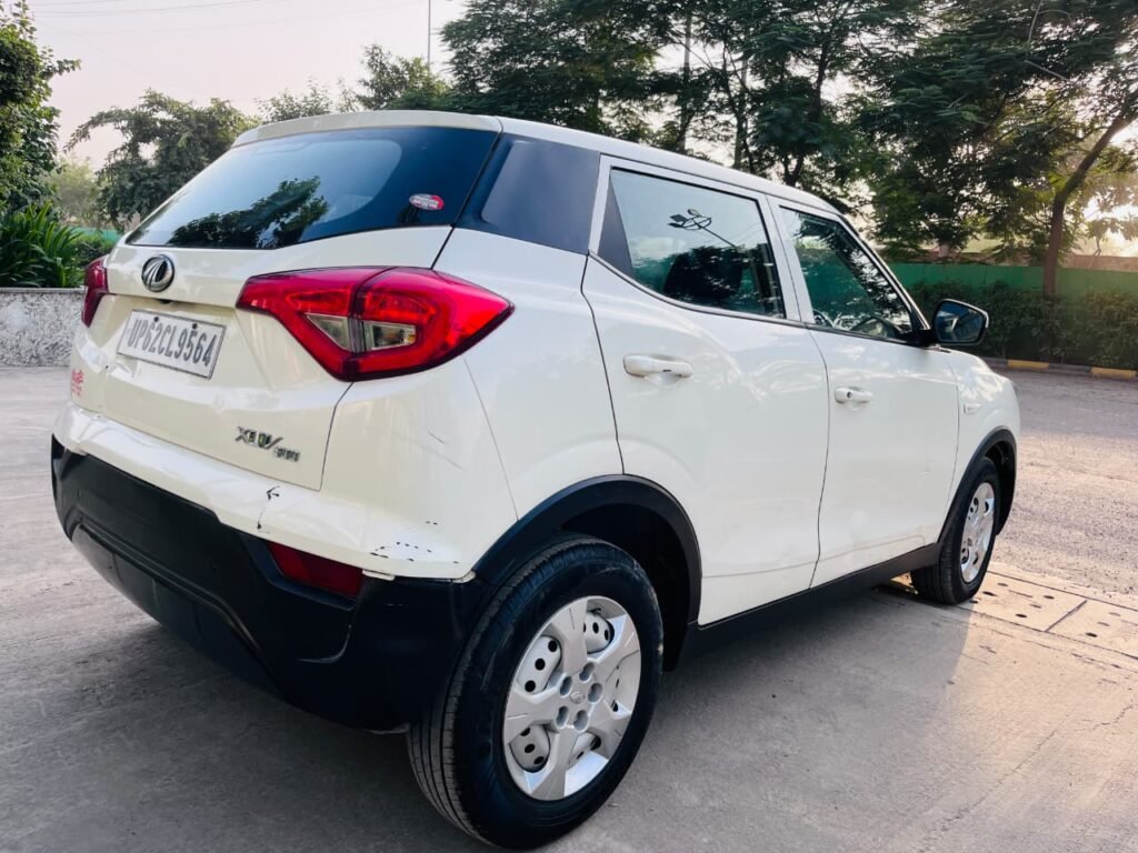 MAHINDRA XUV300 W4 PETROL 2022 – Turbo 1.2L photo 10