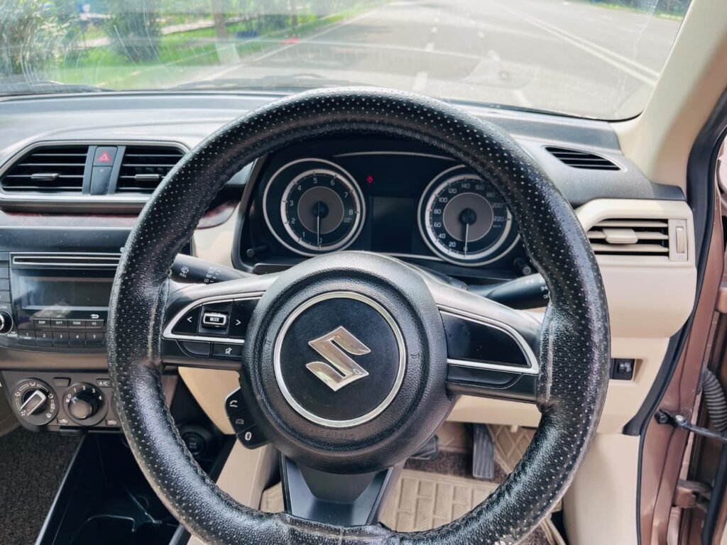 Maruti Suzuki Dzire VXI AMT (automatic) photo 4