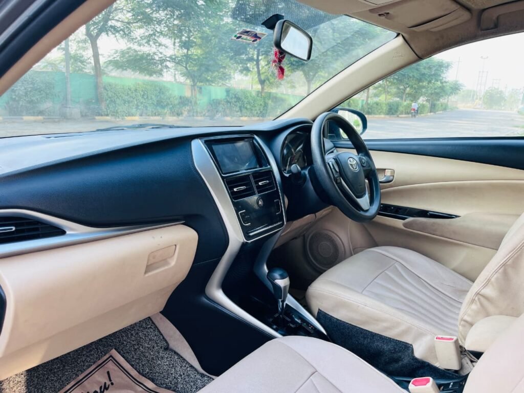 TOYOTA YARIS G CVT Automatic 2018 photo 4