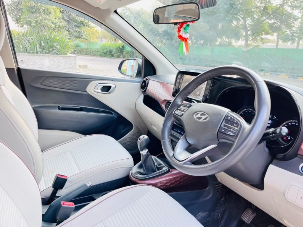 Hyundai Aura 1.2 SX(O) Petrol photo 16