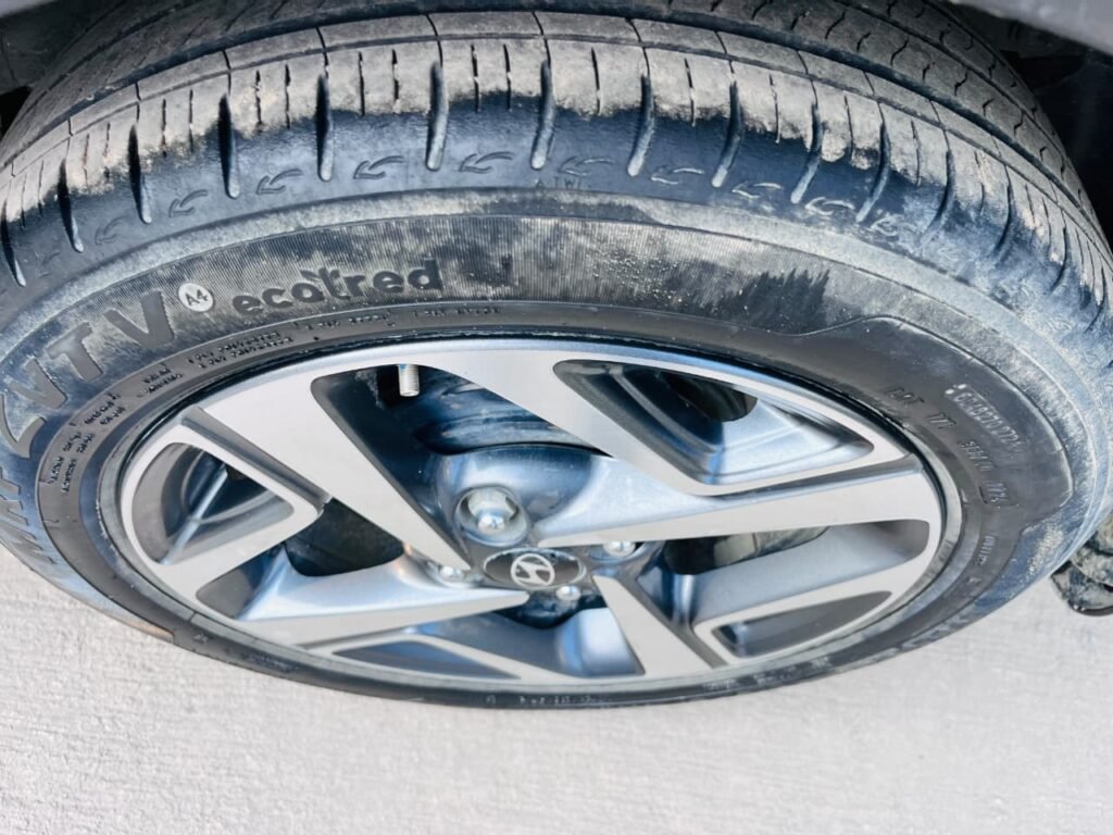 Hyundai Aura 1.2 SX(O) Petrol photo 3
