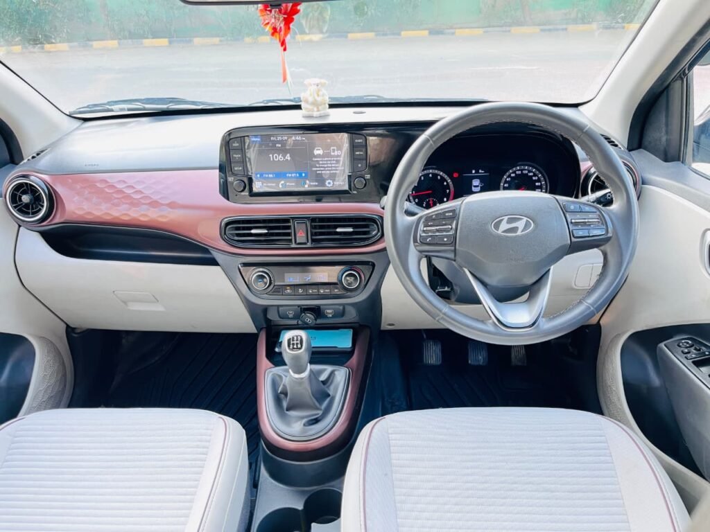 Hyundai Aura 1.2 SX(O) Petrol photo 4
